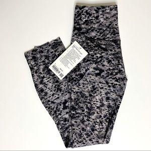 Lululemon Base Pace HR Tight 25” NWT